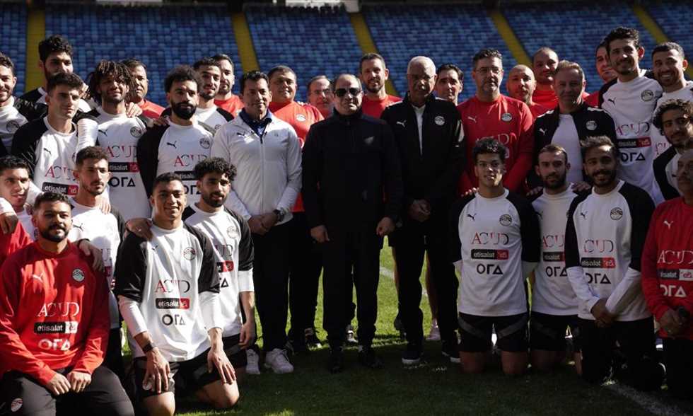 الرئيس عبدالفتاح السيسي يزور معسكر المنتخب قبل إنطلاق أمم إفريقيا بكوت ديفوار 2 338531 0