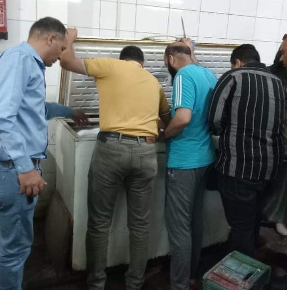 حملات مكثفة للتفتيش على الاسواق ومحلات منتجات اللحوم و الجزاره والمخابز بحي شرق 2 IMG 20240531 WA0003